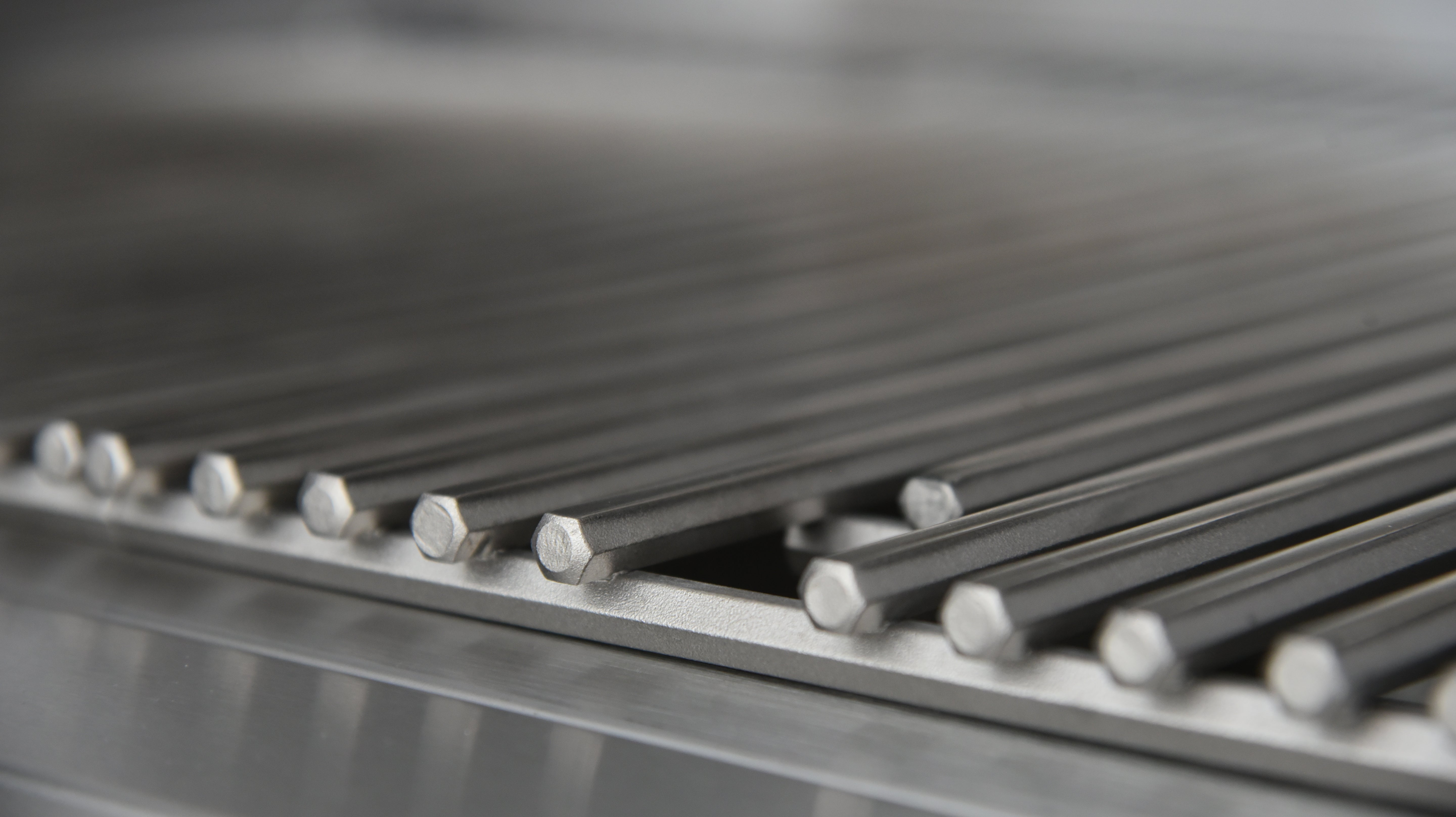 Kokomo Professional Series 4-Burner Gas Grill