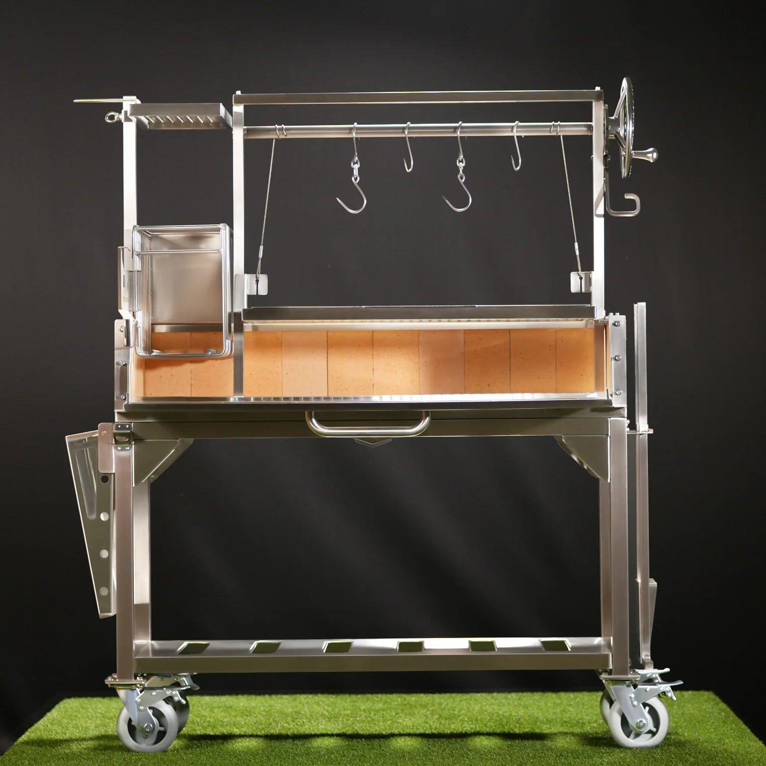 Tagwood Freestanding Stainless Steel Santa Maria Grill